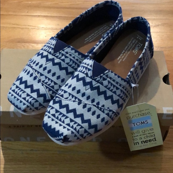 Toms Shoes - Tom’s shoes